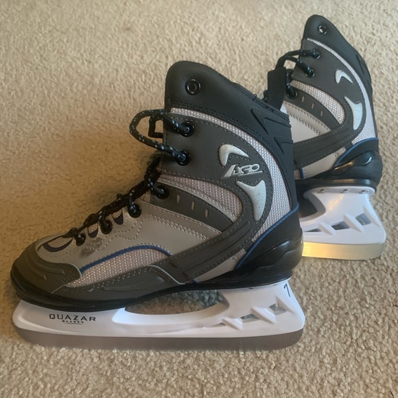 Women’s Skates